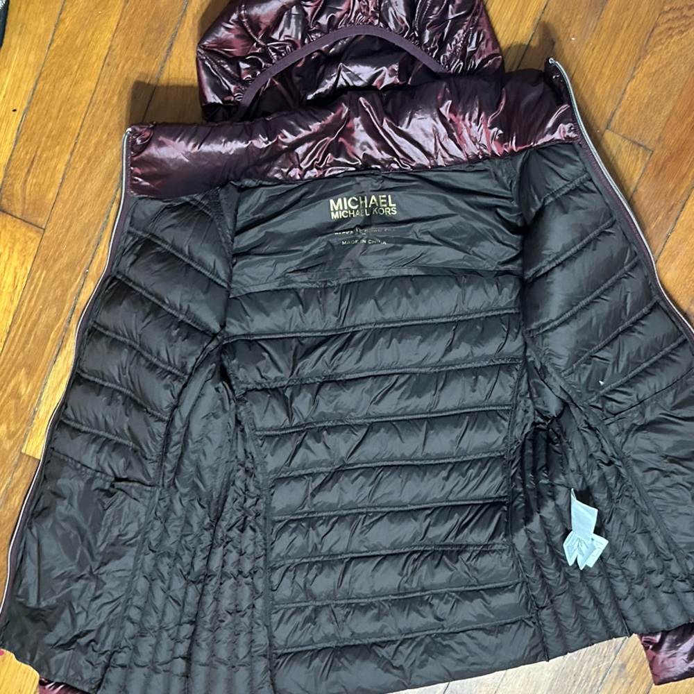 Michael Kors Hooded Packable Down Puffer Coat Burgundy Medium - Picture 3 of 6